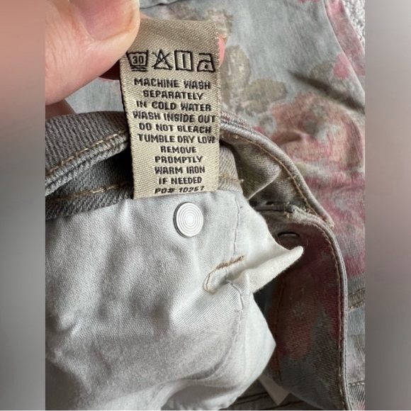 Liverpool Jeans Company - Vintage Floral Jeans - Size 10 - Picture 6 of 7
